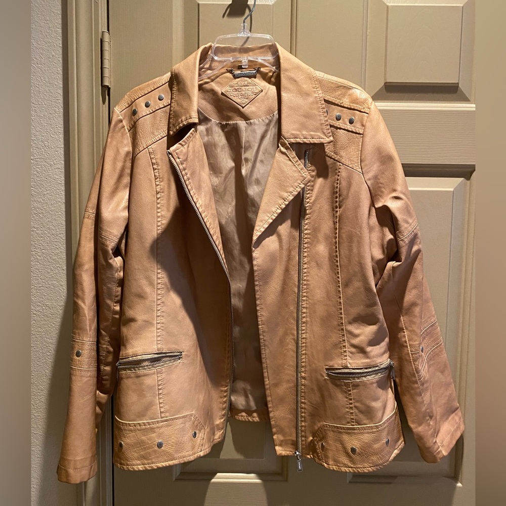 Jou Jou Women’s Tan Vegan Leather Studded Asymmetric Zip Front Jacket Size 1X